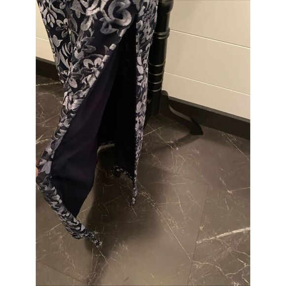 JS Collections Blue Metallic Illusion Yoke Scroll Embroidered Gown NWOT Size 2 - Picture 13 of 13